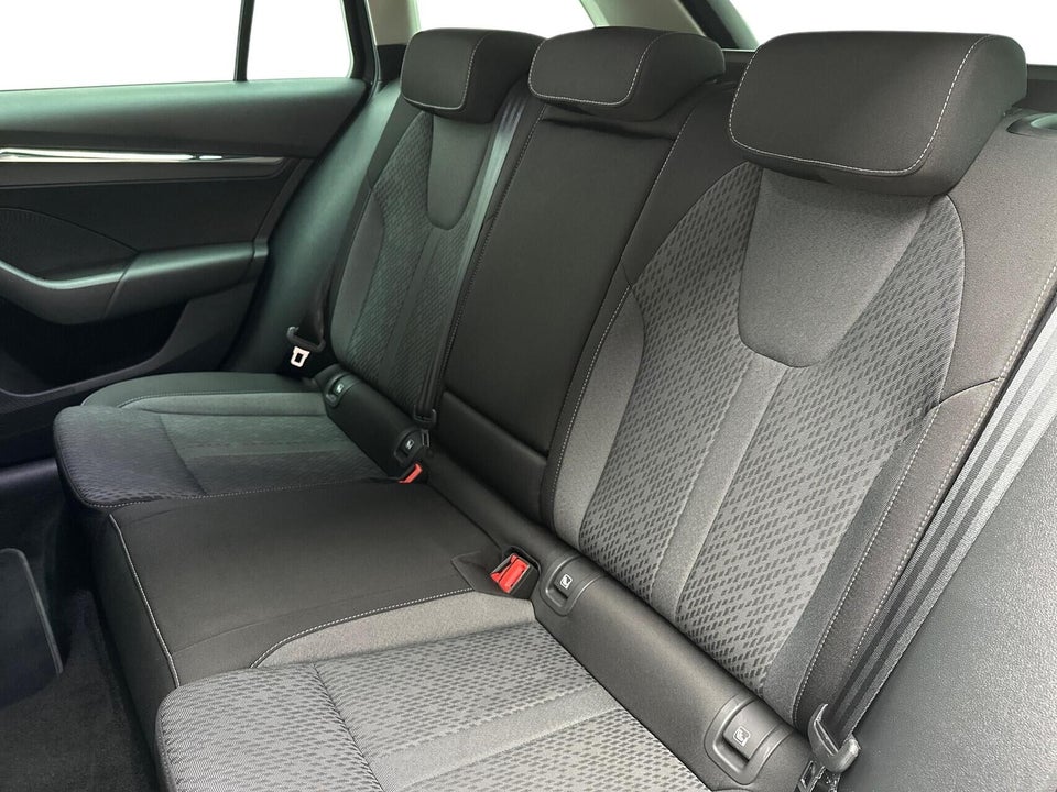 Skoda Octavia 1,4 TSi iV Plus Combi DSG 5d