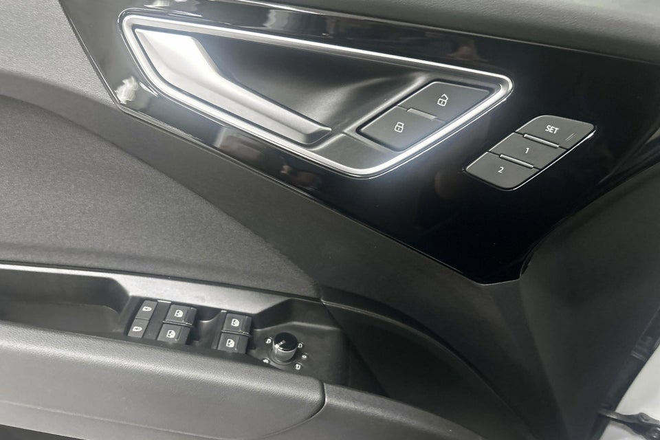 Audi Q4 e-tron 40 Attitude 5d