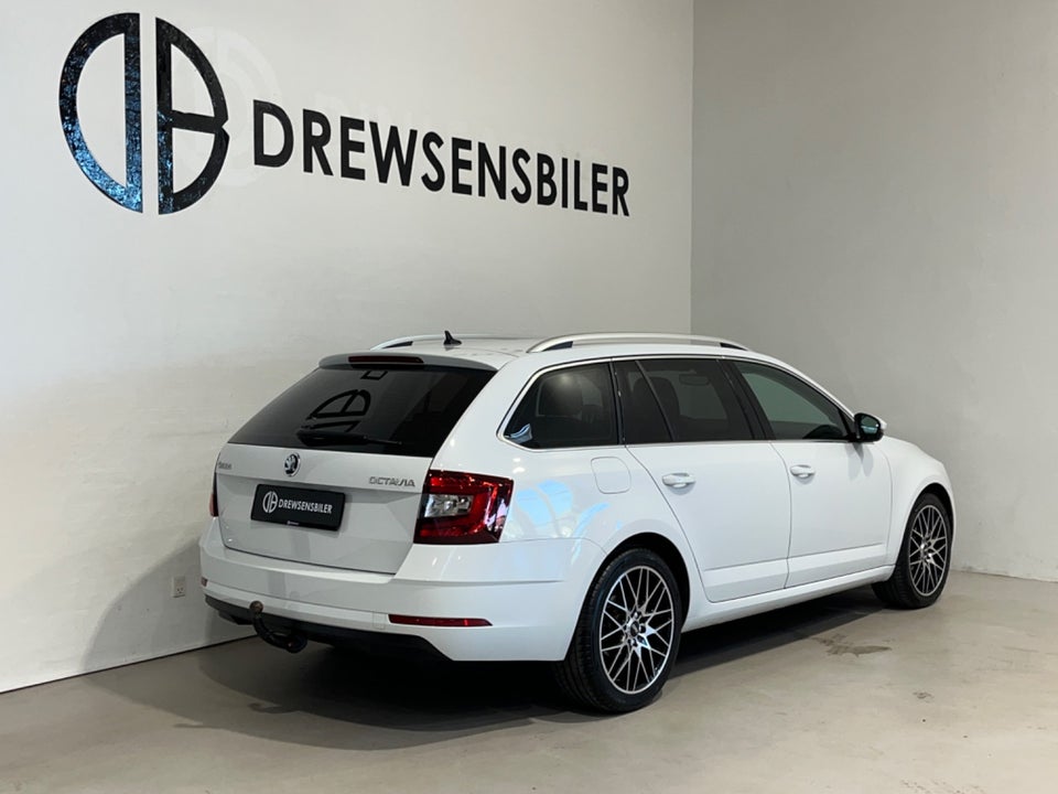 Skoda Octavia 2,0 TDi 150 Style Business Combi DSG 5d