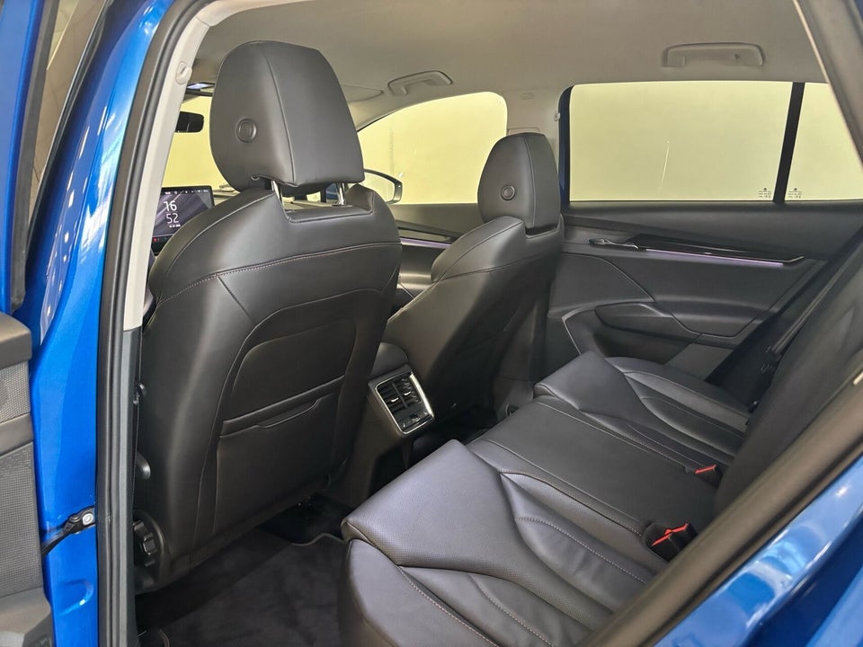 Skoda Enyaq 80 iV Selection Suite 5d