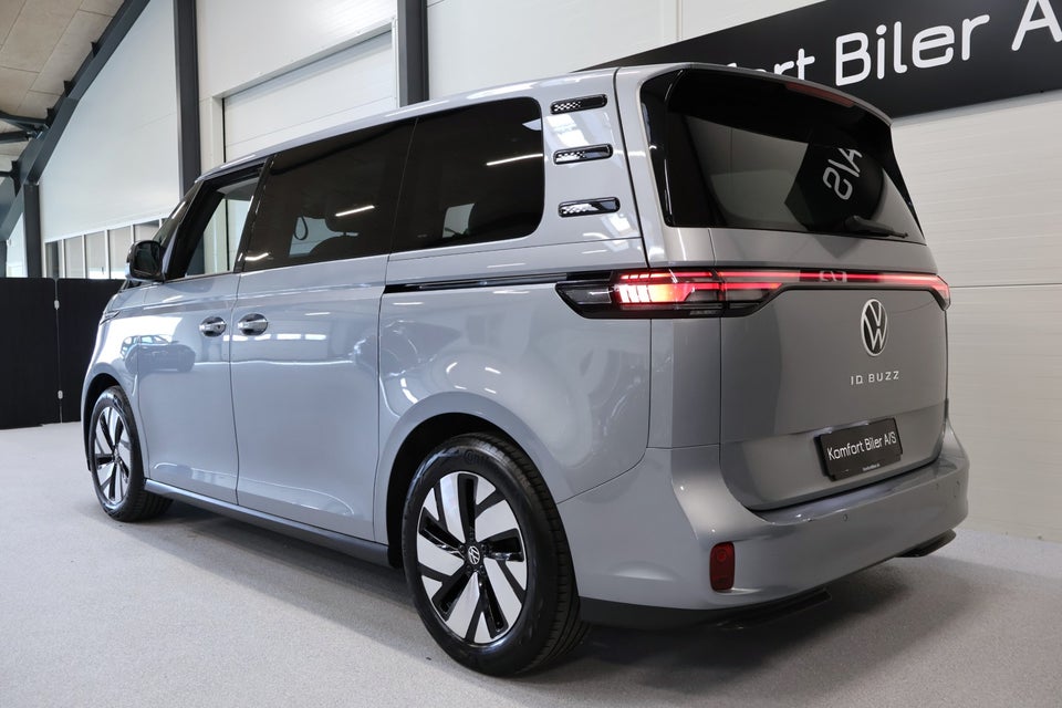 VW ID.Buzz 77 Pro SWB 5d