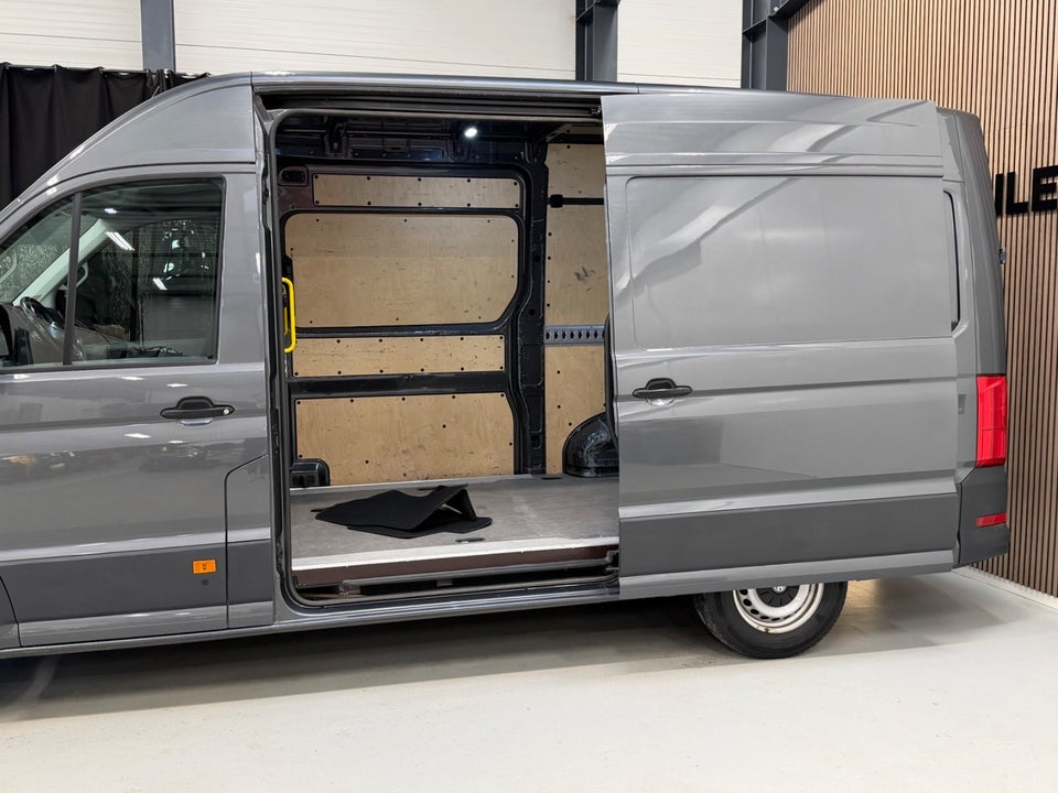 VW Crafter 35 2,0 TDi 177 Kassevogn L3H3 aut.
