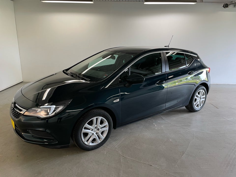 Opel Astra 1,0 T 105 Enjoy 5d