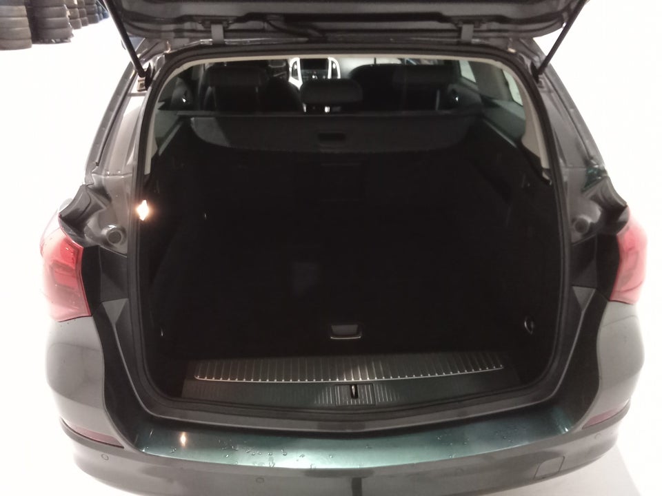 Opel Astra 1,4 T 140 Sport Sports Tourer 5d