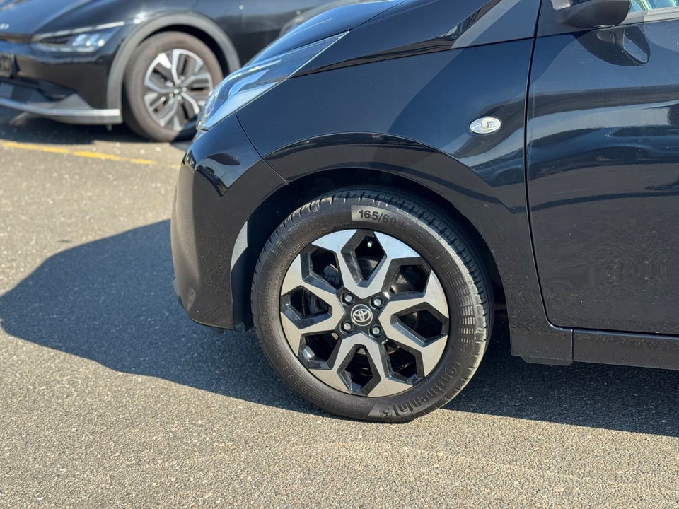 Toyota Aygo 1,0 VVT-i x-play 5d