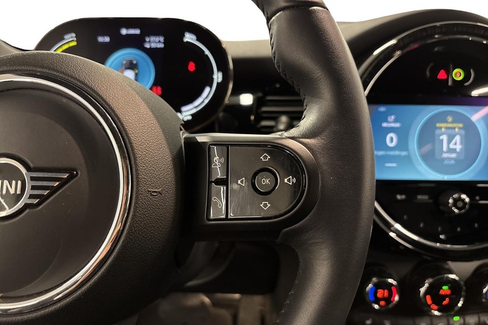 MINI Cooper SE Classic Trim 3d