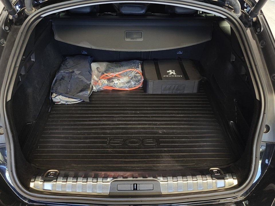 Peugeot 508 1,6 Hybrid Allure Pack SW EAT8 5d