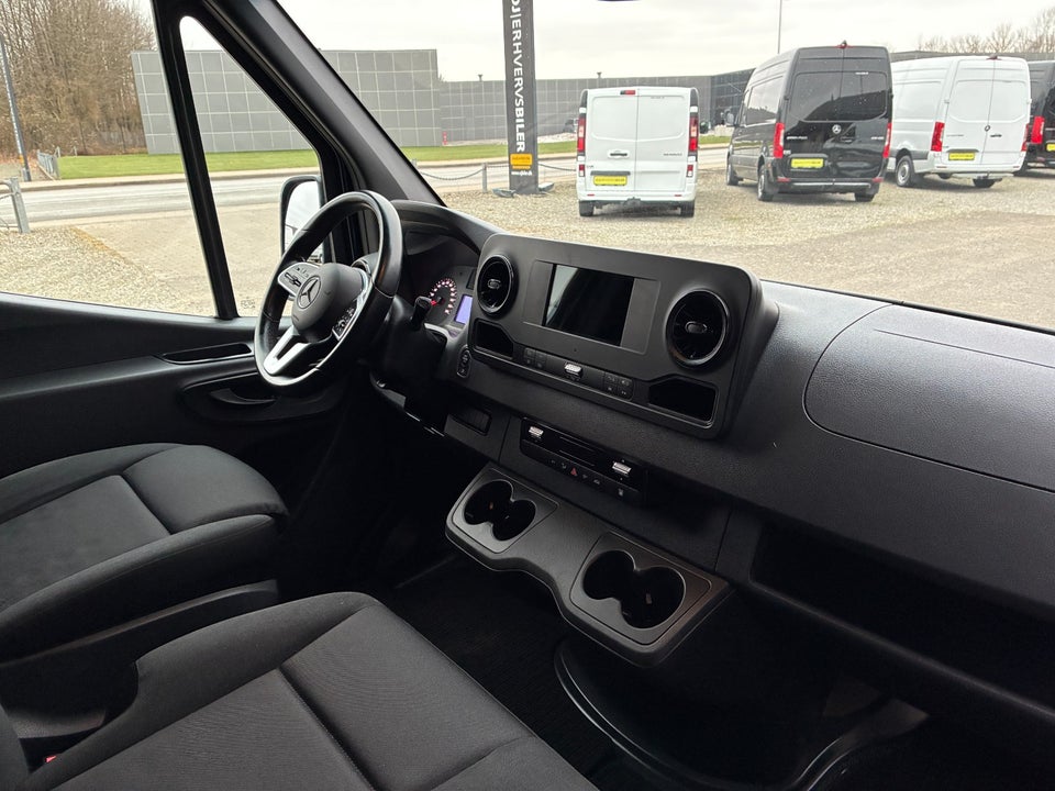 Mercedes Sprinter 215 2,0 CDi A2 Kassevogn aut. FWD