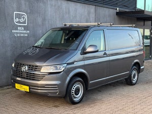 VW Transporter, modelår 2021, 82,000 km