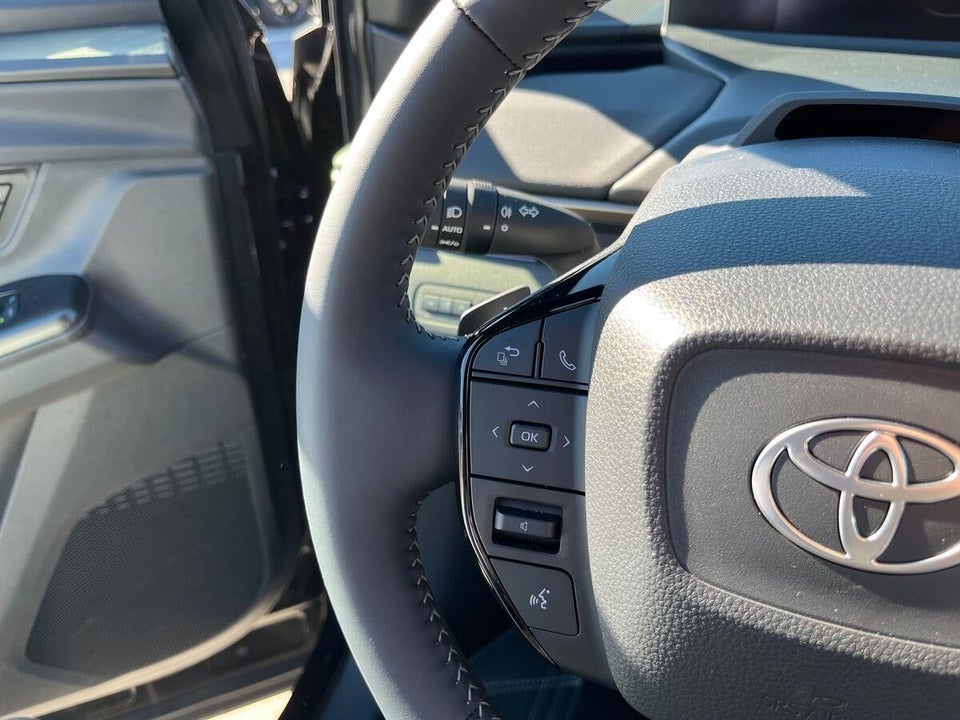 Toyota bZ4X 73 Executive 5d