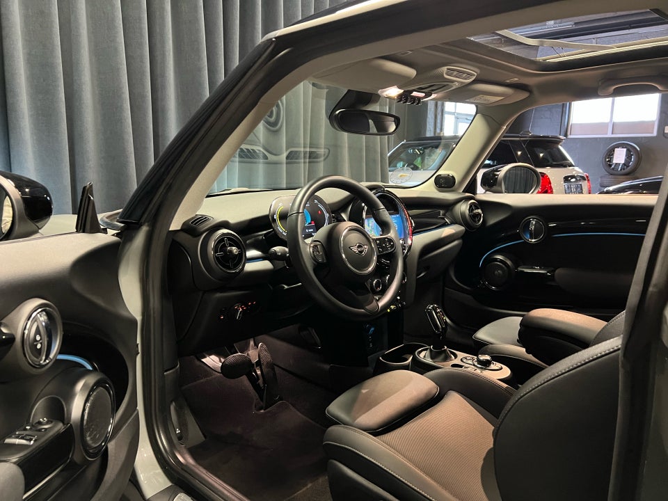 MINI Cooper SE Edition Premium Plus 3d