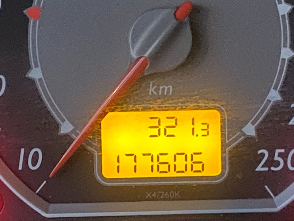 Citroën C5 2,0i 16V Elegance 5d