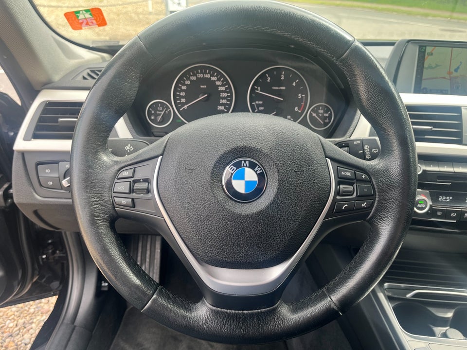 BMW 320d 2,0 Touring Advantage aut. 5d