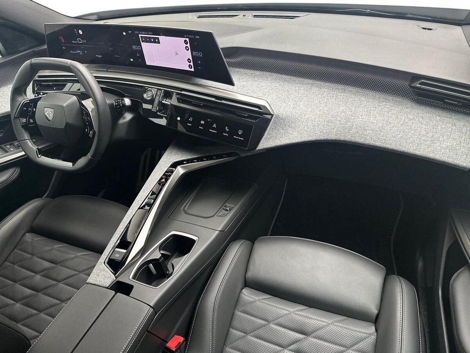 Peugeot e-5008 77 GT Pack AWD 7prs 5d