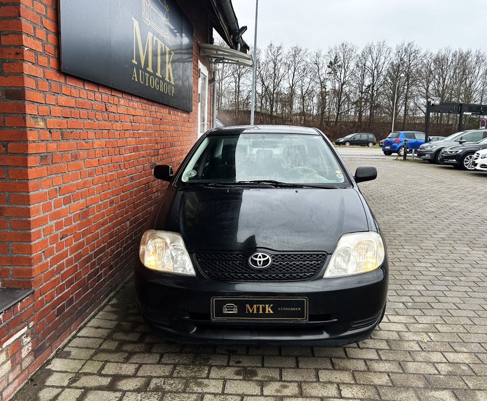 Toyota Corolla 1,6 Sol 4d