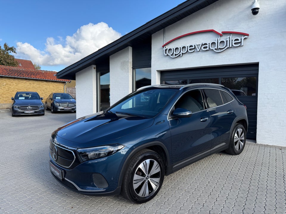 Mercedes EQA300 Progressive 4Matic 5d
