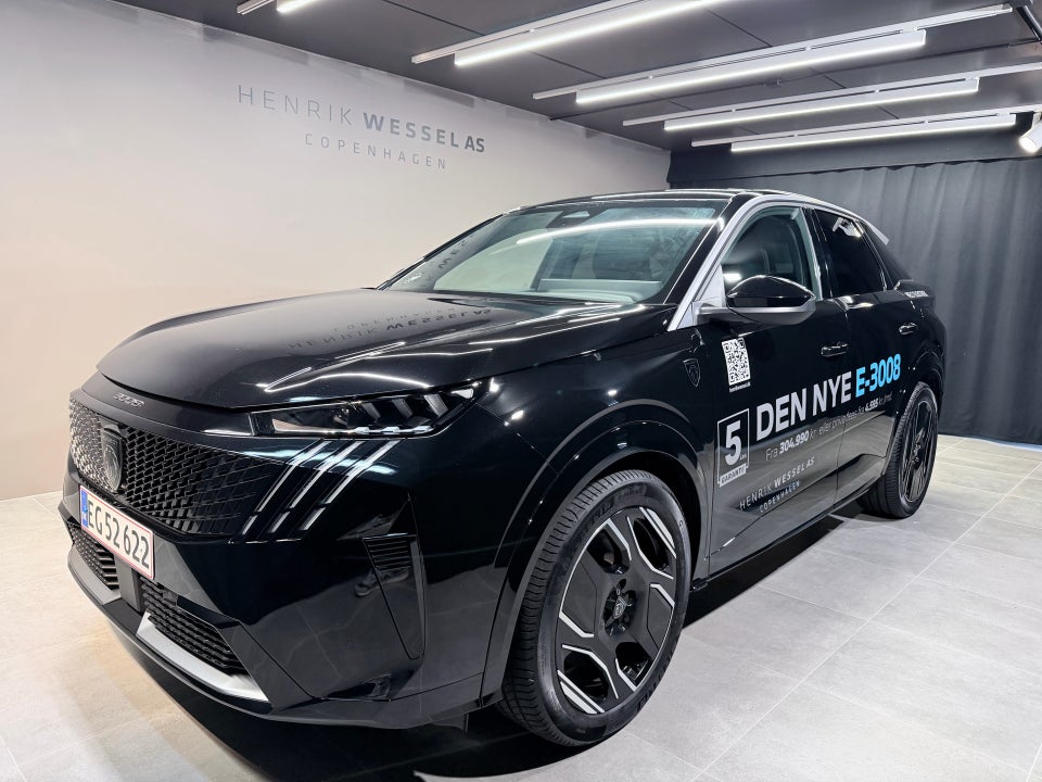 Peugeot e-3008 77 GT 5d