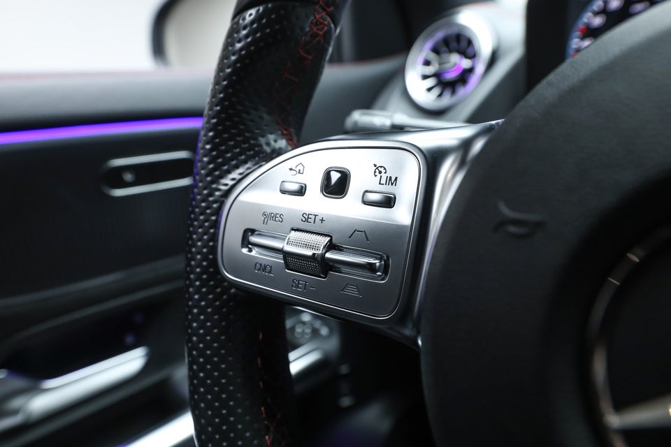 Mercedes EQA350 AMG Line 4Matic 5d