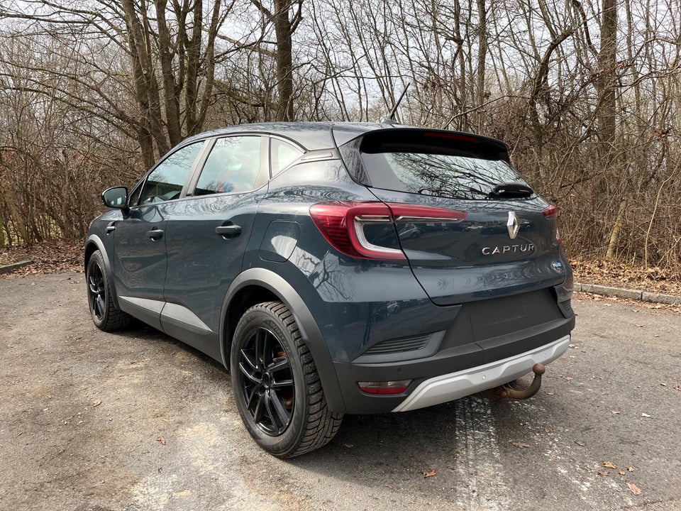 Renault Captur 1,6 E-Tech Zen 5d