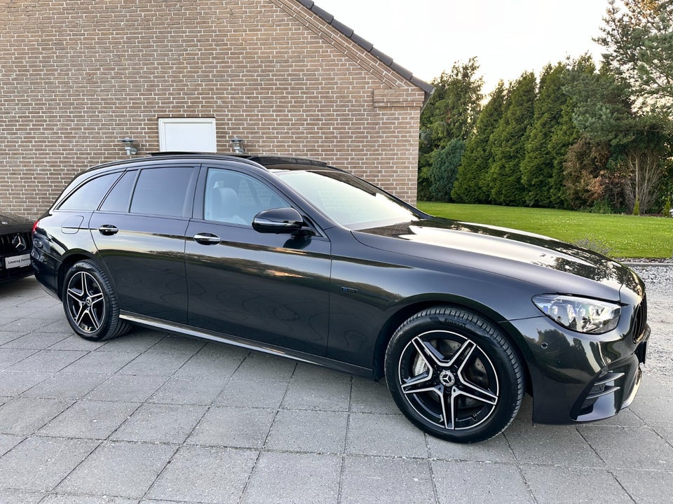 Mercedes E300 de 2,0 AMG Line stc. aut. 5d