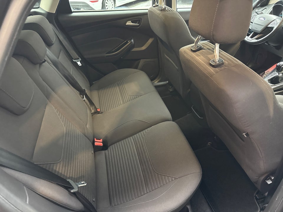 Ford Focus 1,0 EcoBoost Titanium stc. 5d