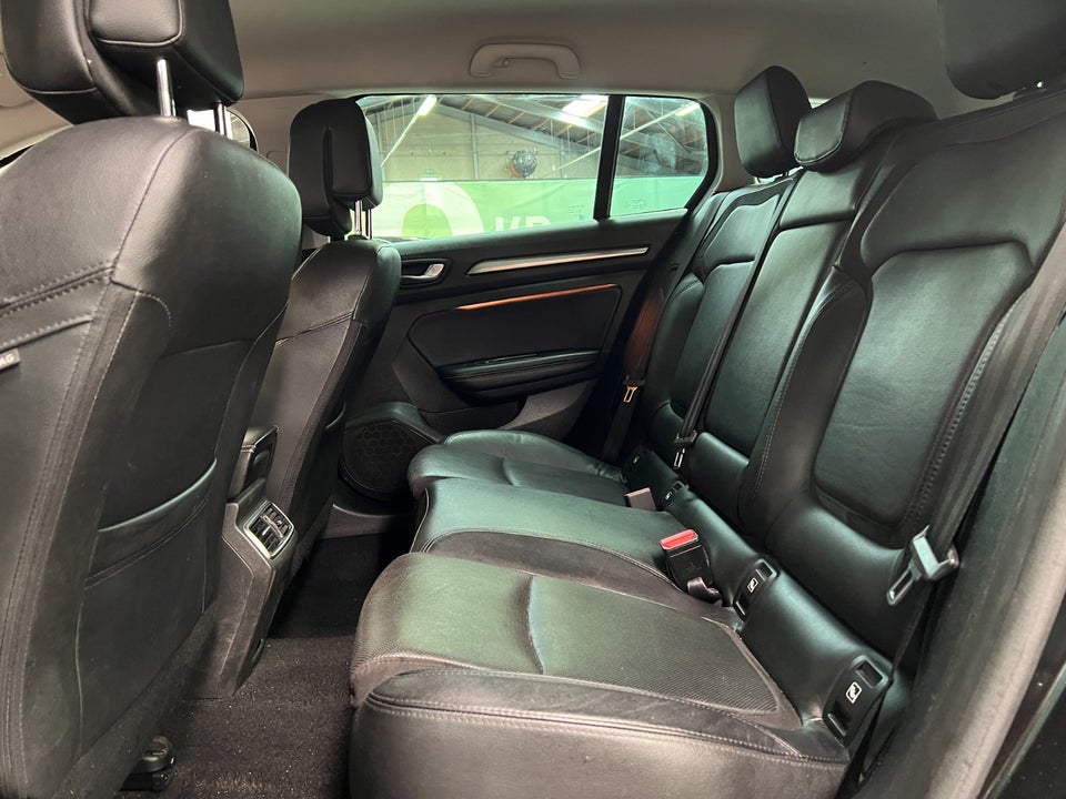 Renault Megane IV 1,3 TCe 140 Intens Sport Tourer EDC 5d