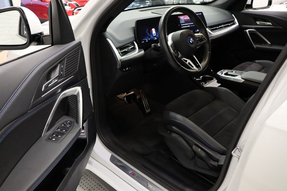 BMW iX1 xDrive30 M-Sport Premium 5d