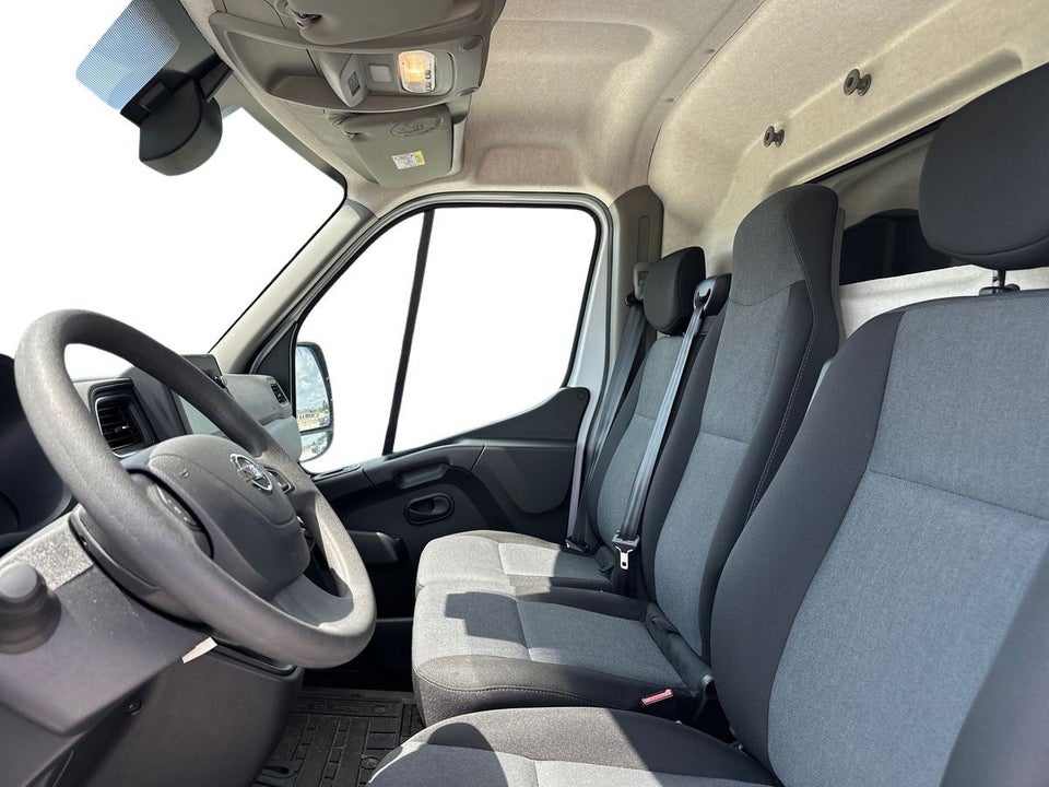 Nissan Interstar 2,3 dCi 150 L2H2 Tekna Van