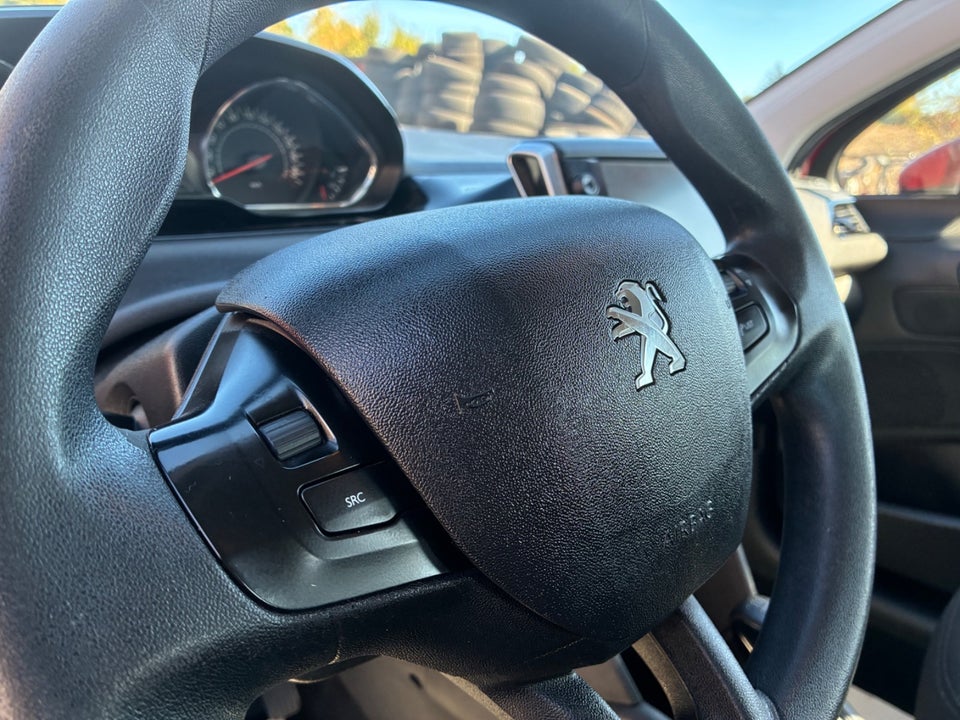 Peugeot 208 1,2 VTi 82 Active 5d