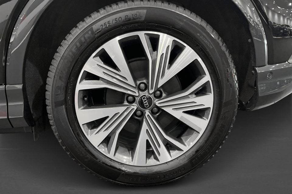 Audi Q4 e-tron 45 Progress 5d