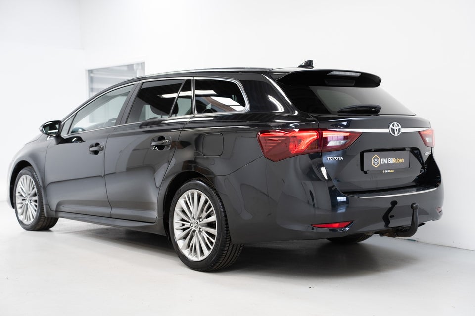 Toyota Avensis 1,8 VVT-i T2 Premium Touring Sports MDS 5d
