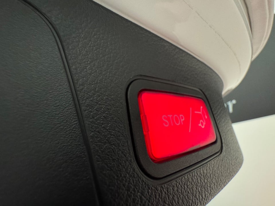 Mercedes EQA300 Progressive 4Matic 5d