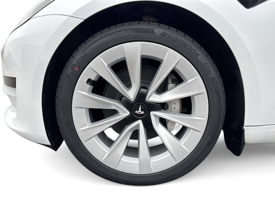 Tesla Model 3 RWD 4d