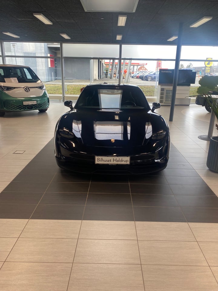 Porsche Taycan 4S Performance+ 4d