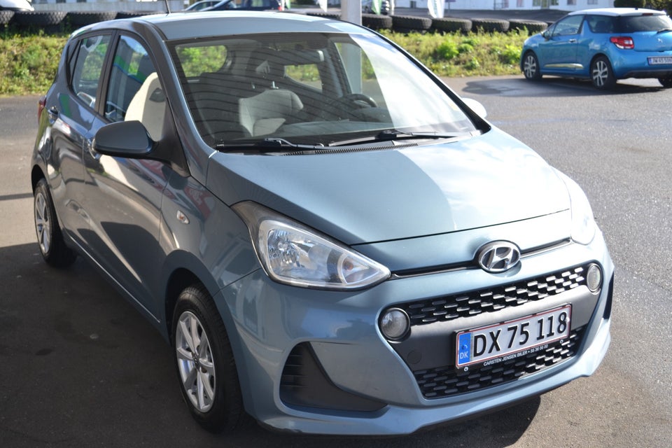Hyundai i10 1,0 Premium 5d