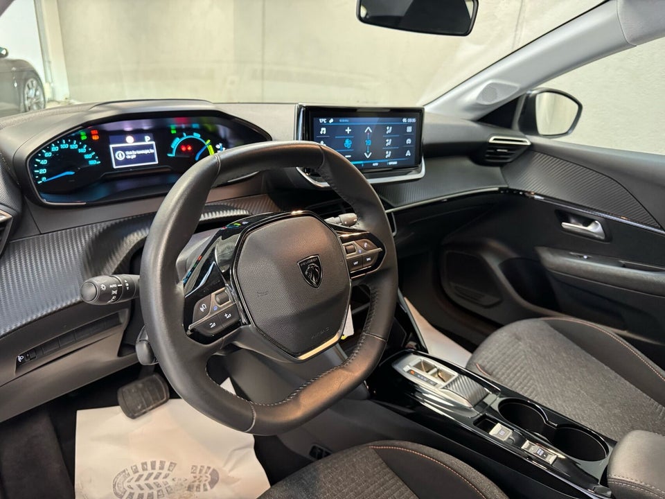 Peugeot e-208 50 Style 5d