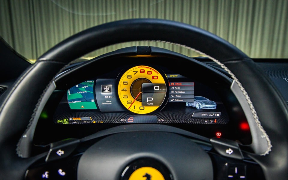 Ferrari Roma 3,9 DCT 2d