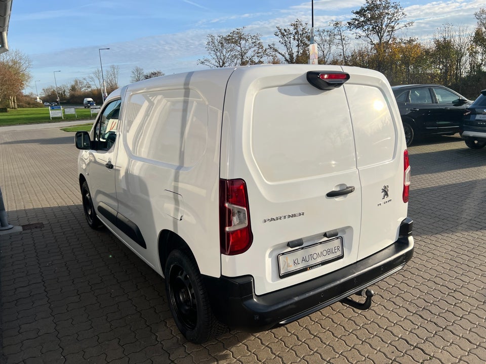Peugeot Partner 1,5 BlueHDi 100 L1V1 Ultimate Van