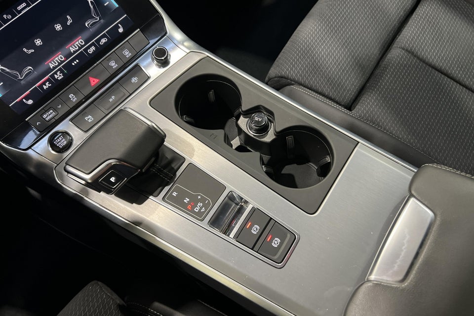 Audi A6 55 TFSi e S-line Avant quattro S-tr. 5d
