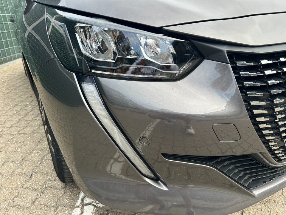 Peugeot 208 1,2 PureTech 100 Allure+ 5d