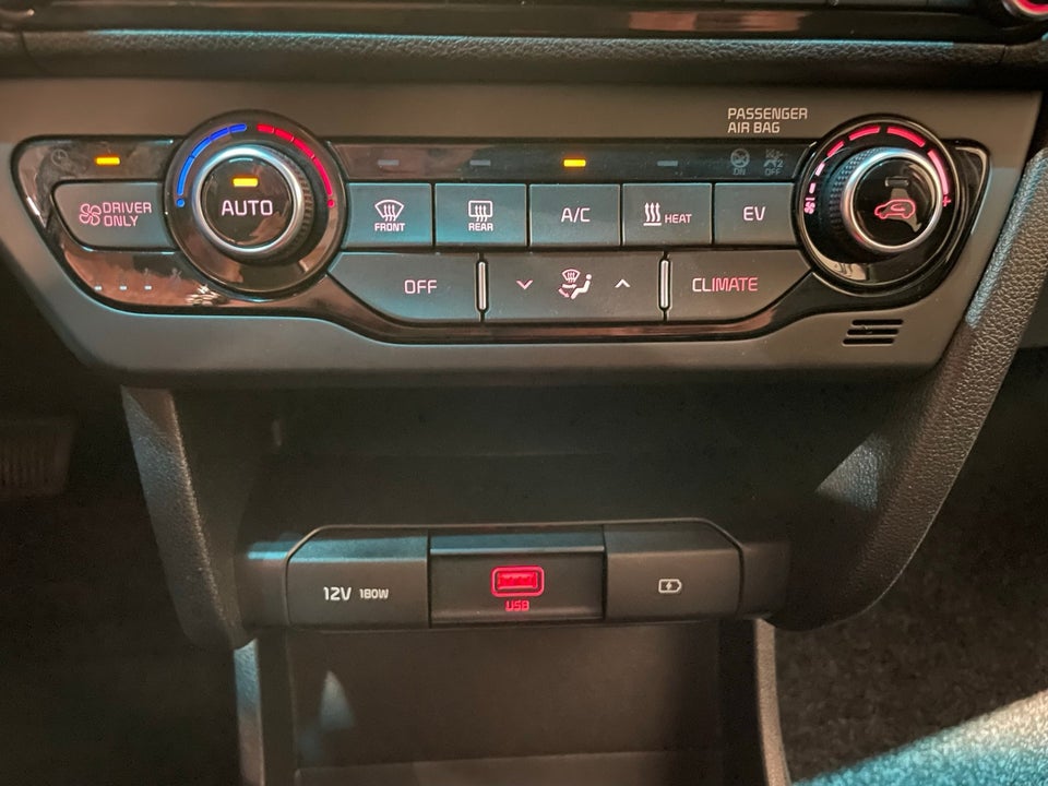 Kia e-Niro 64 Advance 5d