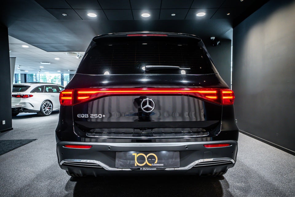 Mercedes EQB250+ AMG Advance 5d