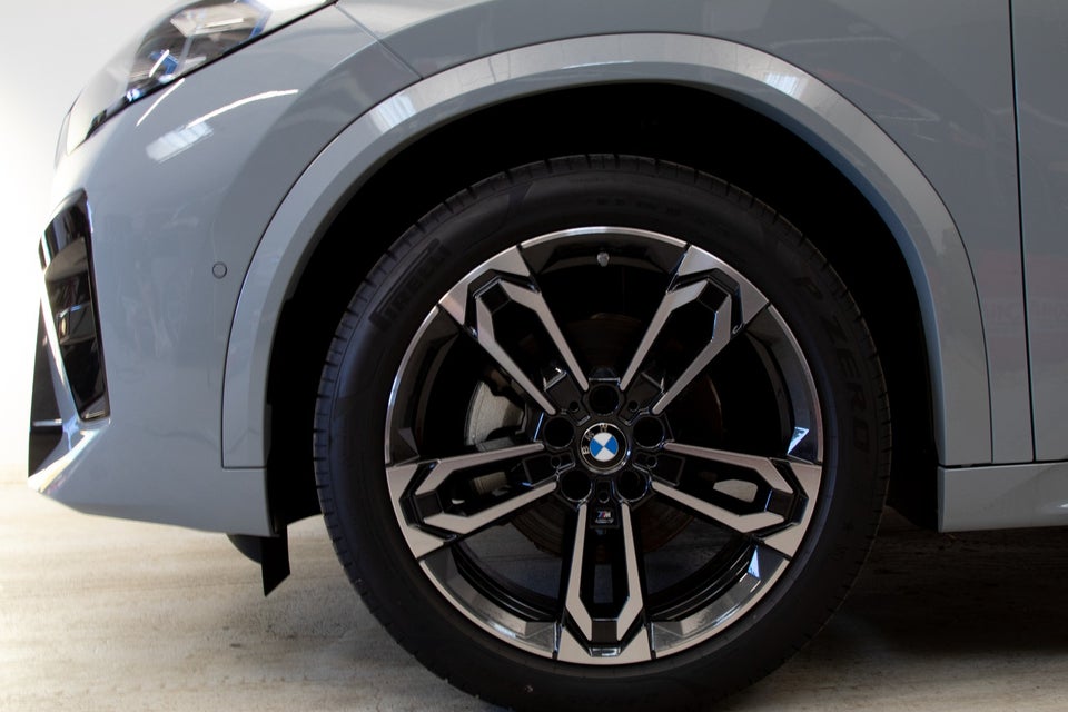 BMW iX2 eDrive20 Fully Charged 5d