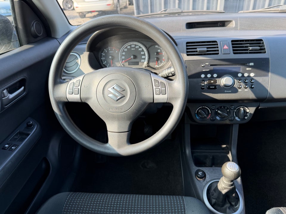 Suzuki Swift 1,3 GL-A 3d
