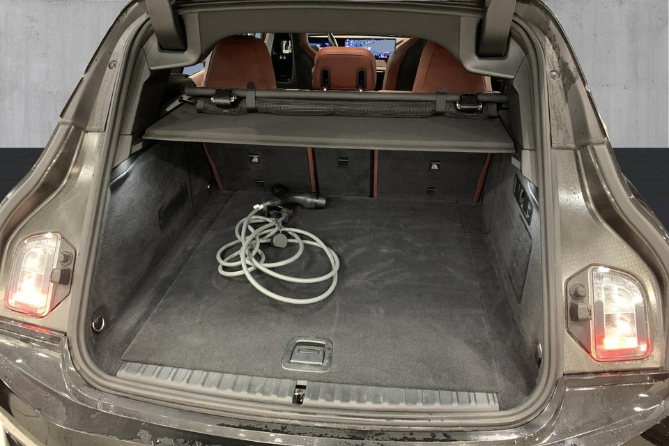 BMW iX xDrive40 Supercharged 5d