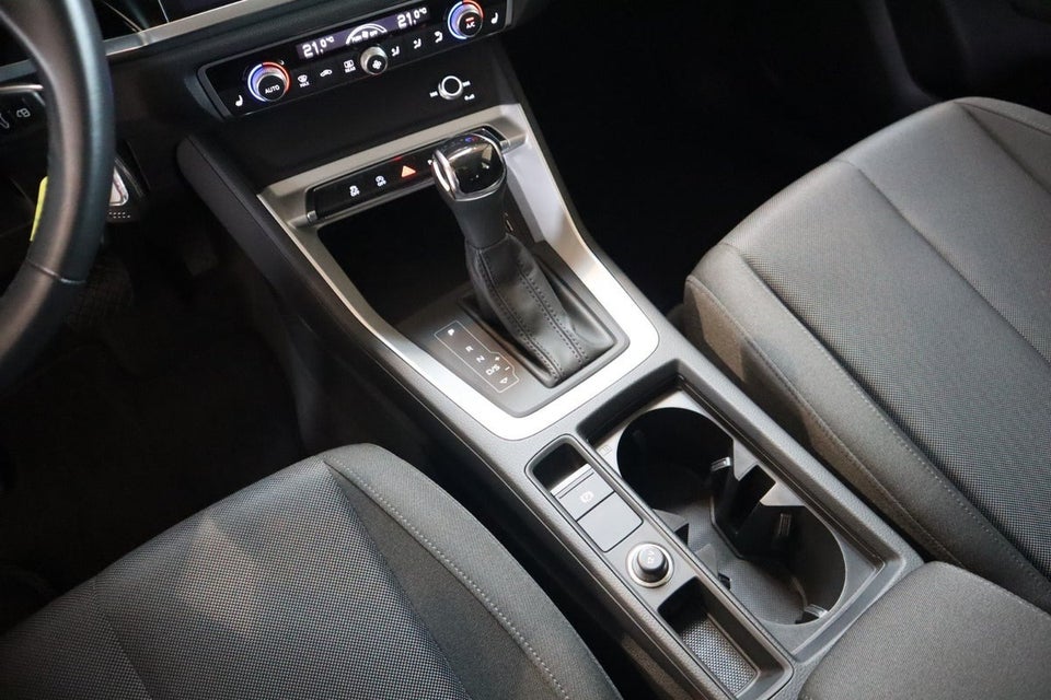 Audi Q3 35 TFSi Advanced Prestige S-tr. 5d