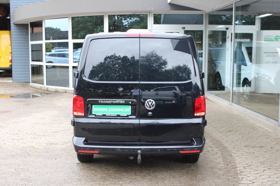VW Transporter 2,0 TDi 150 Kassevogn DSG lang