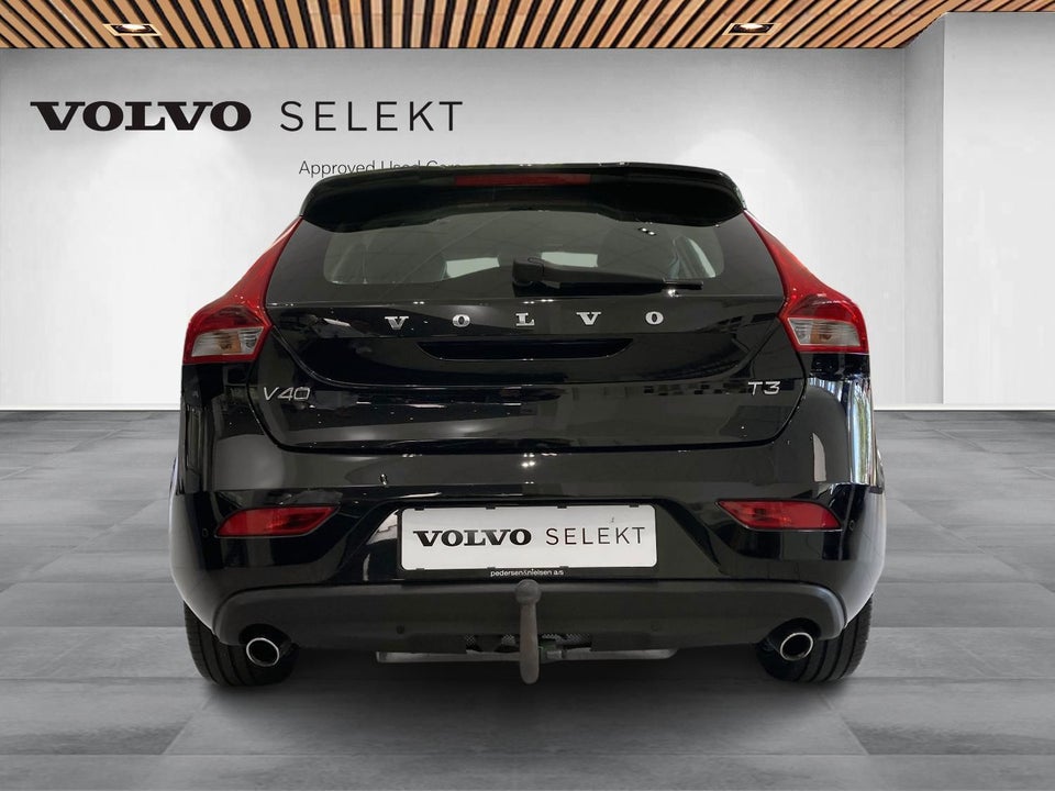Volvo V40 1,5 T3 152 Dynamic Edition aut. 5d