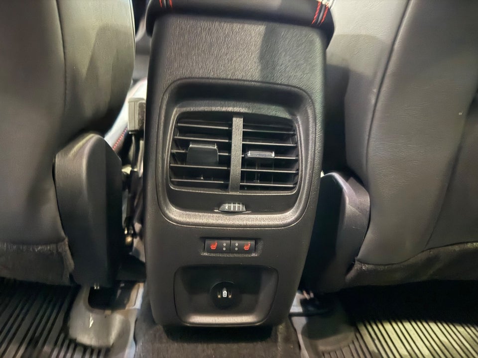 Ford Kuga 2,5 PHEV ST-Line X CVT 5d