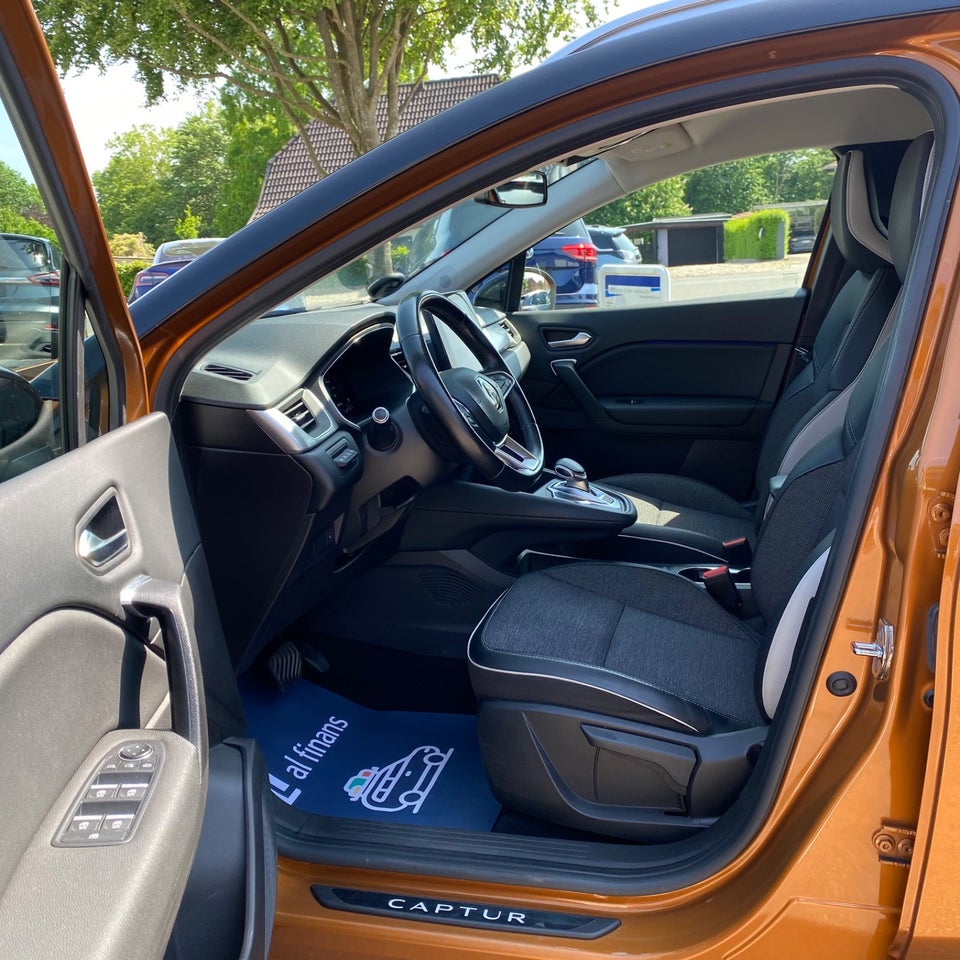 Renault Captur 1,6 E-Tech Intens 5d
